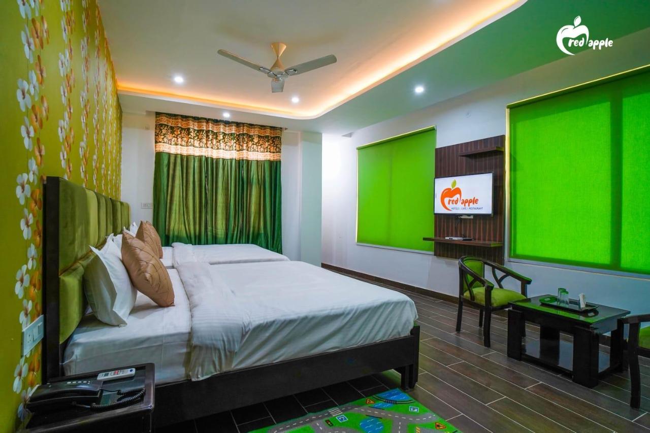 Red Apple Near Railway Station Chandigarh