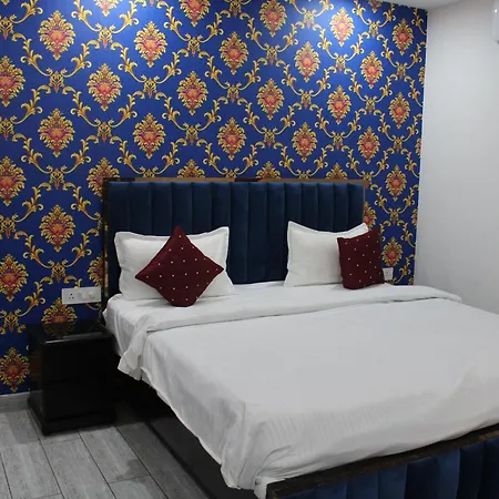 Hotel Red Apple Near Railway Station Chandigarh Exterior photo
