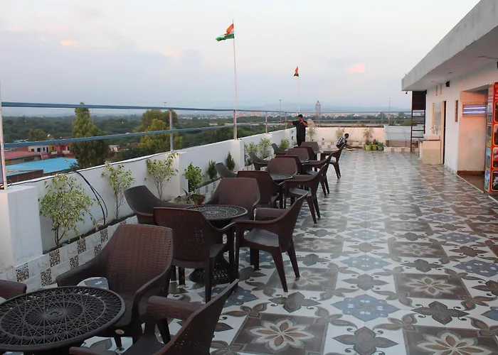 Hotel Red Apple Near Railway Station Chandigarh
