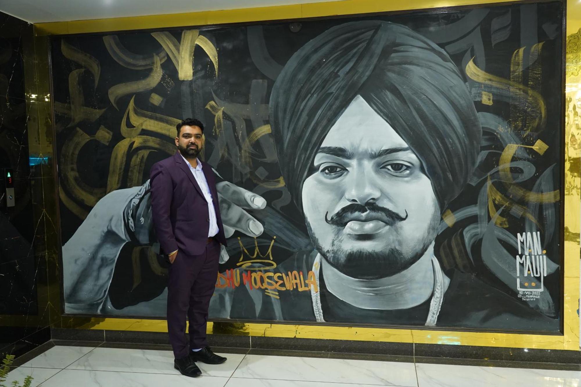 Red Apple Near Railway Station Chandigarh